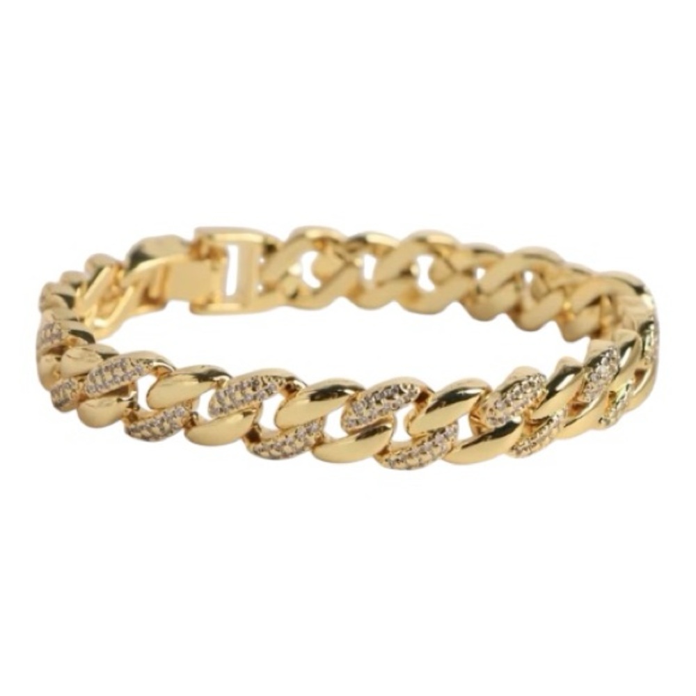 Elegant Gold Chain Bracelet